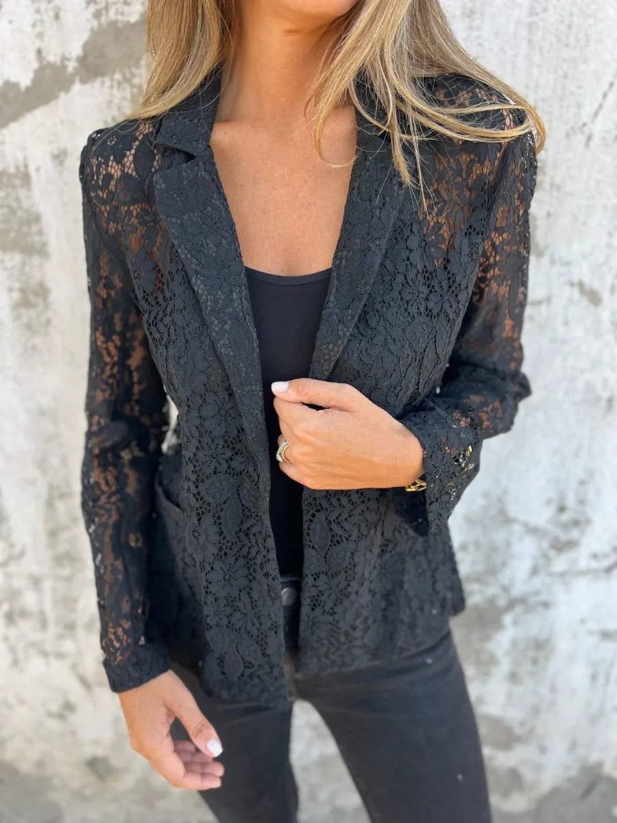 Eline | Let blazer med reverskrave og blondemønster