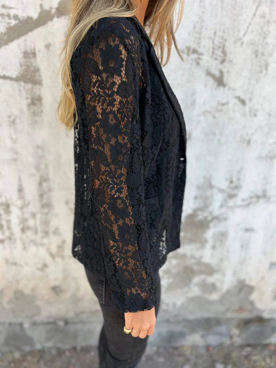 Eline | Let blazer med reverskrave og blondemønster
